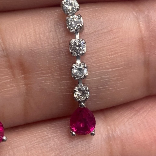 Pt900 ルビー　ダイヤモンドピアス　1.8g