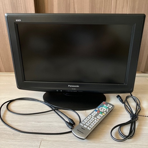 液晶テレビ　パナソニック　VIERA 2010年製　19インチ