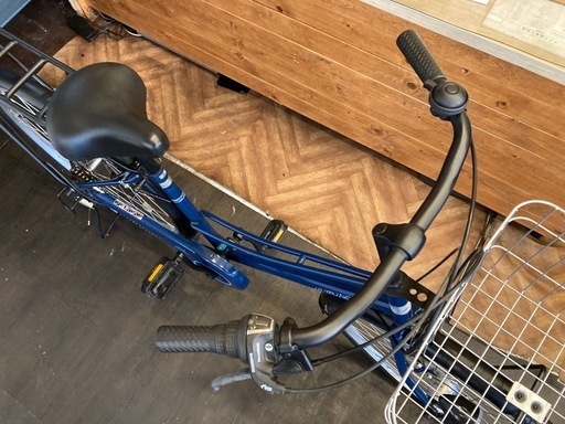 【前タイヤ・前輪チューブ新品！】 LEDオートライト　6段変速　26インチ自転車　ブルー