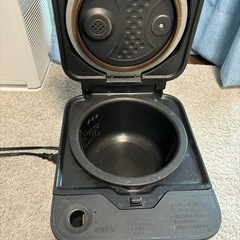 2010年生三菱　炊飯器　本炭釜の画像