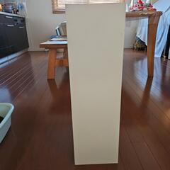 イケアの本棚の画像