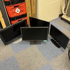 在庫処分セール！テレビ3台、モニター1台