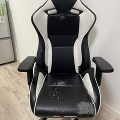 AKRacingゲーミングチェア の画像