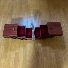 裁縫箱、高級ハサミなどの画像