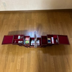 裁縫箱、高級ハサミなどの画像