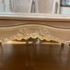 お値引き中🎀プリンセス家具　猫脚　テーブル　こたつ付きの画像