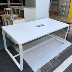 メティオ ミーティングテーブル 配線ボックス付き 幅1800×奥行900×高さ720mm 会議用テーブル 応接テーブル【分解済み】の画像