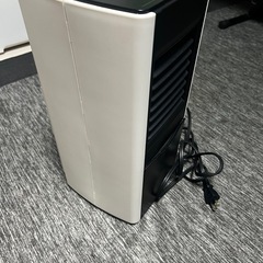 アイリスオーヤマファンヒーターの画像