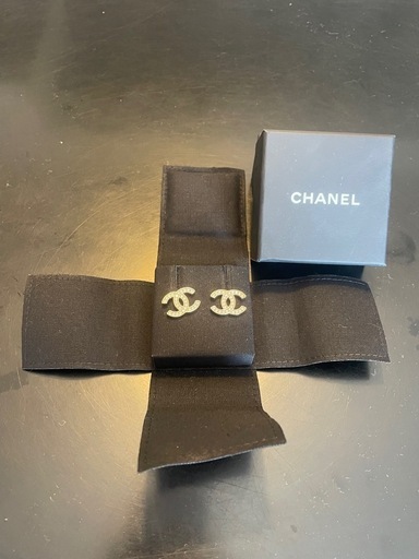 CHANELピアス