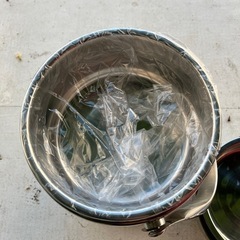 ステンレスランチボックス　キャンプ用品　保冷剤の画像