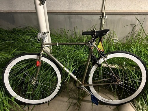 njs ピストバイク車体