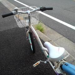 中古自転車３２３３　前後タイヤ新品！　２０インチ　６段ギヤ　ダイナモライトの画像