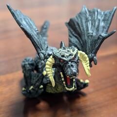 ドラゴンのおもちゃの画像