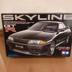 タミヤ製　プラモデル　1/24スケール　日産　スカイライン　R3...