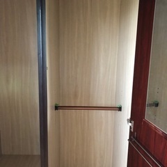 値下げしました《美品》洋服ダンス　大型 　2枚扉　茶系（配送可）の画像