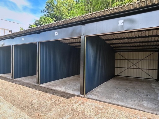 【小樽｜シャッター付ガレージ倉庫貸します】24h出入り自由｜月額15,000円｜（車・バイク応相談） 残り1室]☆手数料・管理費・更新料・礼金0円☆貸し倉庫シャッター付き