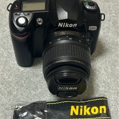 ?Nikon  D70?