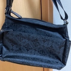 バッグ ショルダーバッグの画像