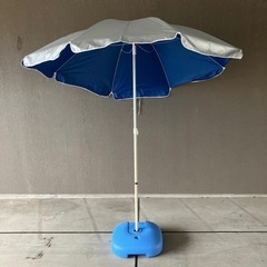 お譲り先決まりました。遮光ガーデンパラソル ベース付き