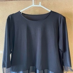 長袖シャツ、黒サイズがSとM