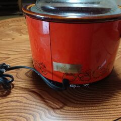 未使用　箱入り　今西金属 　S-L-O-W ELECTRIC STONEWARE COOKER　CROCK・POT　クロックポット 3102 電気で煮込む陶器鍋　レトロ家電　 調理器具の画像