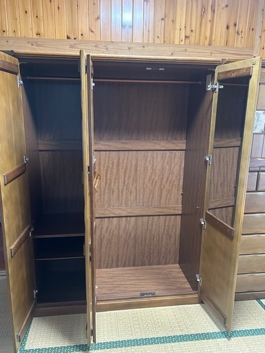 収納家具　タンス　衣装棚