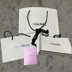 CHANEL シャネル 紙袋 2枚 箱 ケース？