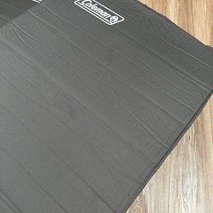 コールマンエアーマット キャンパーインフレーターマットハイピーク/シングル 自動膨張式 エアーベッド 収納ケース付  2セットの画像