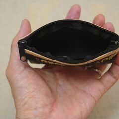 【無料】布製の小銭入れ（未使用）の画像