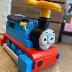 ★値下げ★　電動乗用きかんしゃトーマス