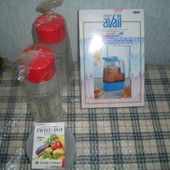 新品未使用品　麦茶用ポット２ℓ　と他ポット類の画像