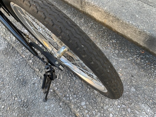折りたたみ自転車　２０インチ　6変速　カゴ　付き　黒　配達可能
