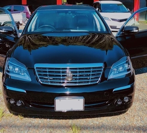 クラウン ロイヤルサルーン 社外品 ヘッドライト