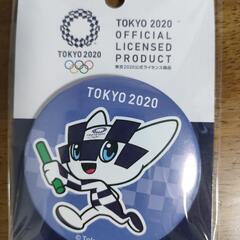 東京2020オリンピックマスコット　ミライトワ缶バッジ（駆け抜ける）