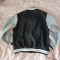 130ユニクロジャンバーの画像