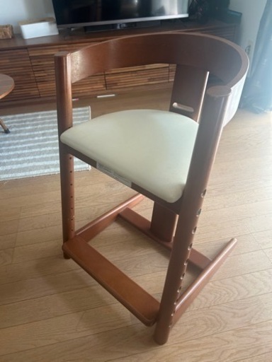 木馬舎　プレディクトチェア