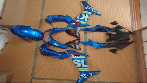 GSX-R600  L1   限定スズキ　エクスターカラー　　純正カウル