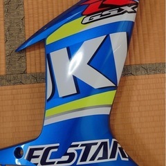 GSX-R600  L1   限定スズキ　エクスターカラー　　純正カウル   の画像