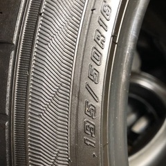 中古195/50R16夏タイヤ1本取り付け無料の画像