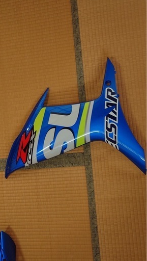 GSX-R600カウル写真