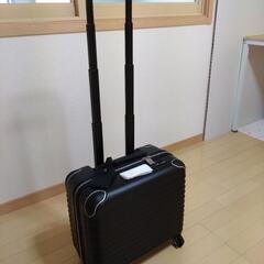スーツケースの画像