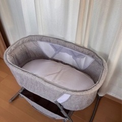 折りたたみベビーベッド 美品 グレー 4,000円
の画像