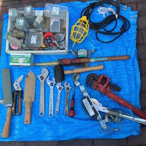 値下げ週末限定 工具 大量 照明 金槌　斧  釘 などまとめ売り　まとめて 中古 大工 DIY リフォーム 道具 日曜大工