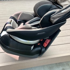 チャイルドシート　コンビ　ネルームの画像