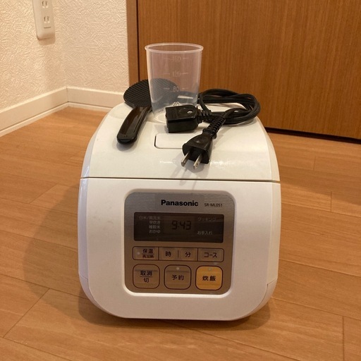 炊飯器（3合炊き）