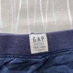 GAP カモフラ柄パンツ　100cmの画像