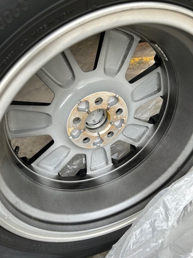 直接受け渡しができない為、受付を終了させていただきました。メルカリにてご購入ください