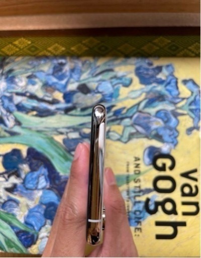 Iphone XS 64GB バッテリー82%