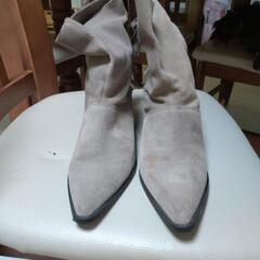 処分品につき！。ZARAブーツの画像