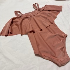 🌼美品　オフショル水着　100-110の画像